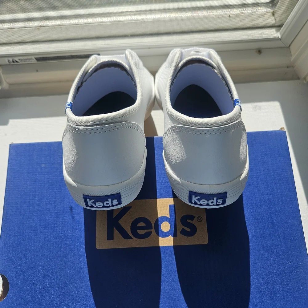 Keds Kickstart Women's White Leather Sneakers - Picture 5 of 7